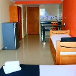 Studio Apartment E11C Near The Sea With Pool